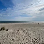 Seaside Oasis In - By Traum Blavand