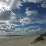 Seaside Oasis In - By Traum